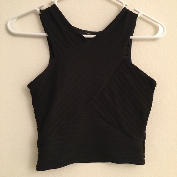 ANGL Black Criss-Cross Crop Top (XS) - Picture 2 of 4